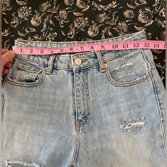 Zara Women’s Premium Denim, High Waisted Split Hem Size 2 Light Wash - Picture 7 of 9